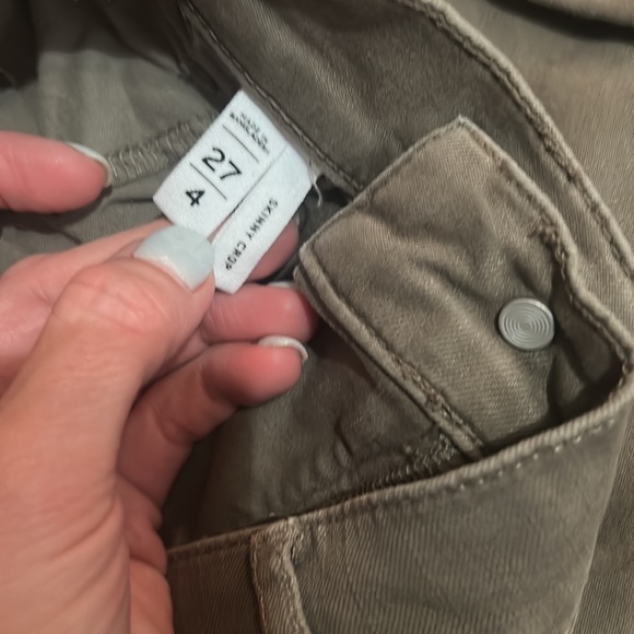 LOFT Hunter Green Skinny Crop size 27/4 - Picture 4 of 5